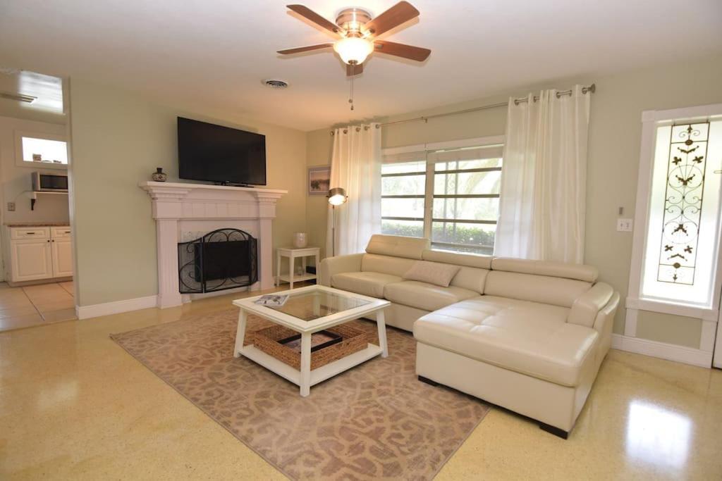 サラソータ Rowena House 2Bd Den 2Bth Heated Pool Near Siesta Keyヴィラ エクステリア 写真