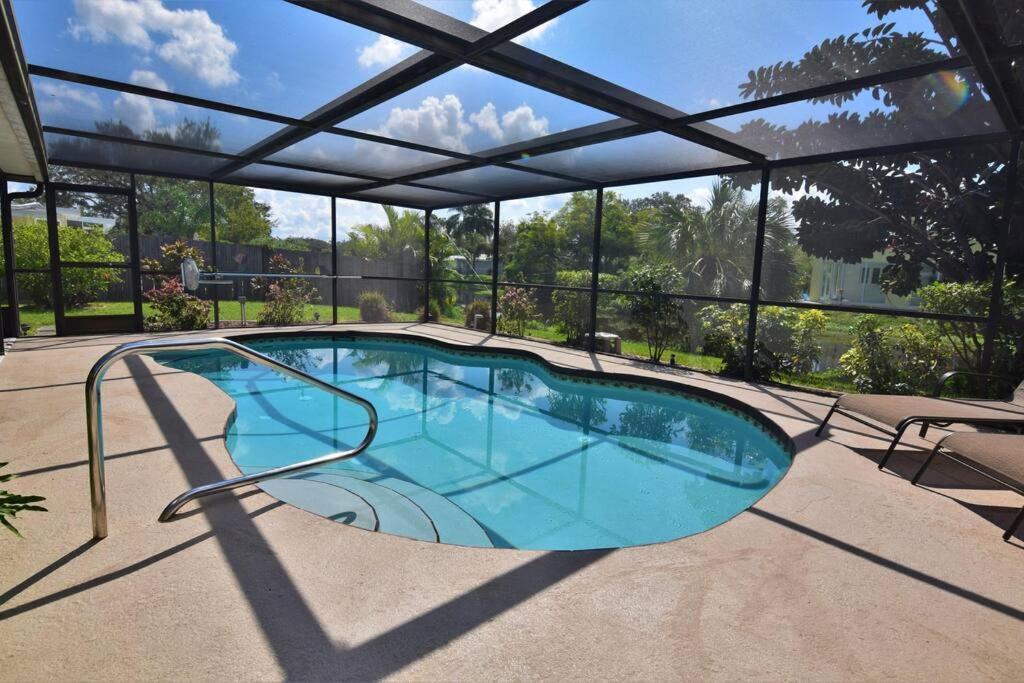 サラソータ Rowena House 2Bd Den 2Bth Heated Pool Near Siesta Keyヴィラ エクステリア 写真