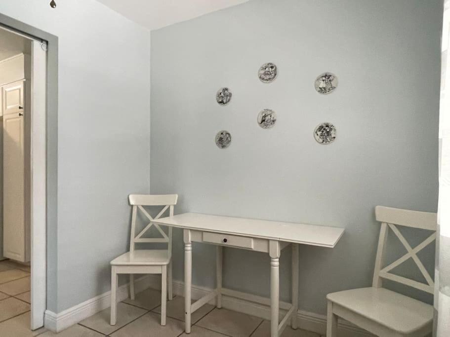 サラソータ Rowena House 2Bd Den 2Bth Heated Pool Near Siesta Keyヴィラ エクステリア 写真