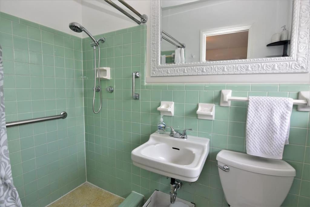 サラソータ Rowena House 2Bd Den 2Bth Heated Pool Near Siesta Keyヴィラ エクステリア 写真