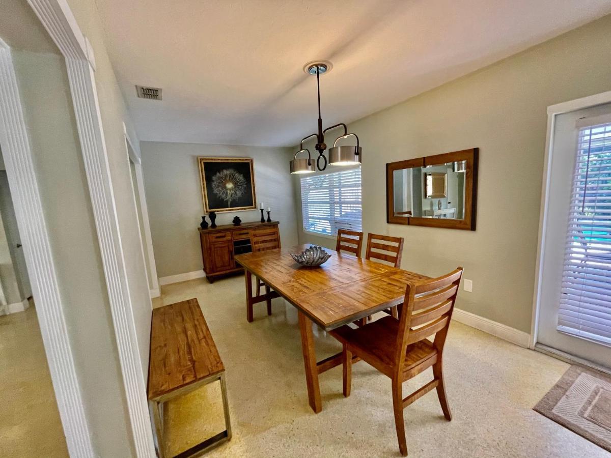 サラソータ Rowena House 2Bd Den 2Bth Heated Pool Near Siesta Keyヴィラ エクステリア 写真