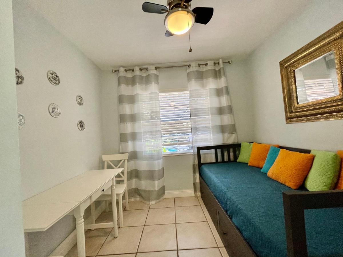 サラソータ Rowena House 2Bd Den 2Bth Heated Pool Near Siesta Keyヴィラ エクステリア 写真
