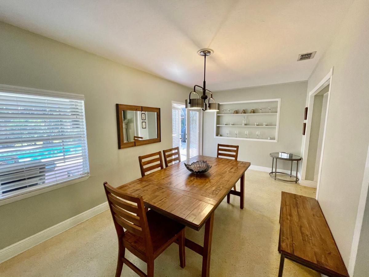 サラソータ Rowena House 2Bd Den 2Bth Heated Pool Near Siesta Keyヴィラ エクステリア 写真
