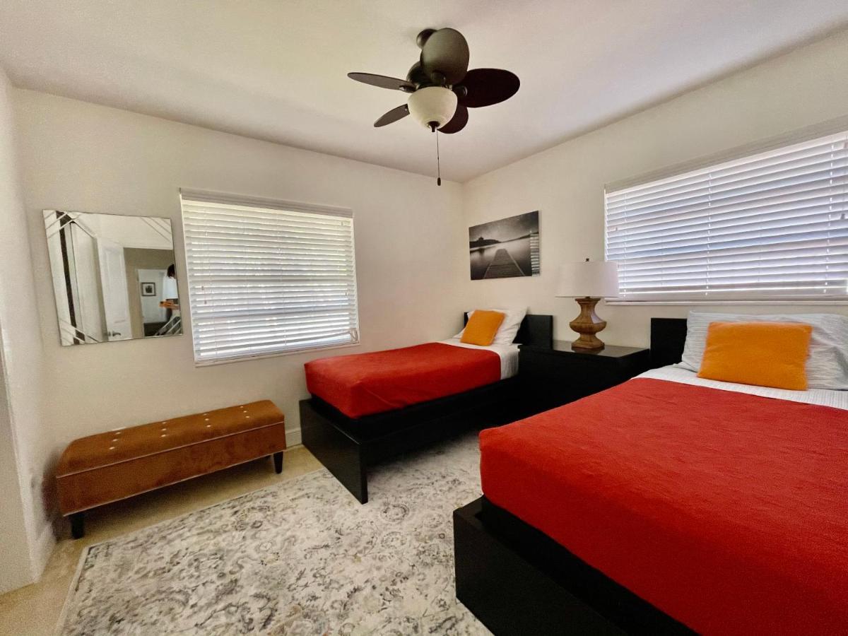 サラソータ Rowena House 2Bd Den 2Bth Heated Pool Near Siesta Keyヴィラ エクステリア 写真
