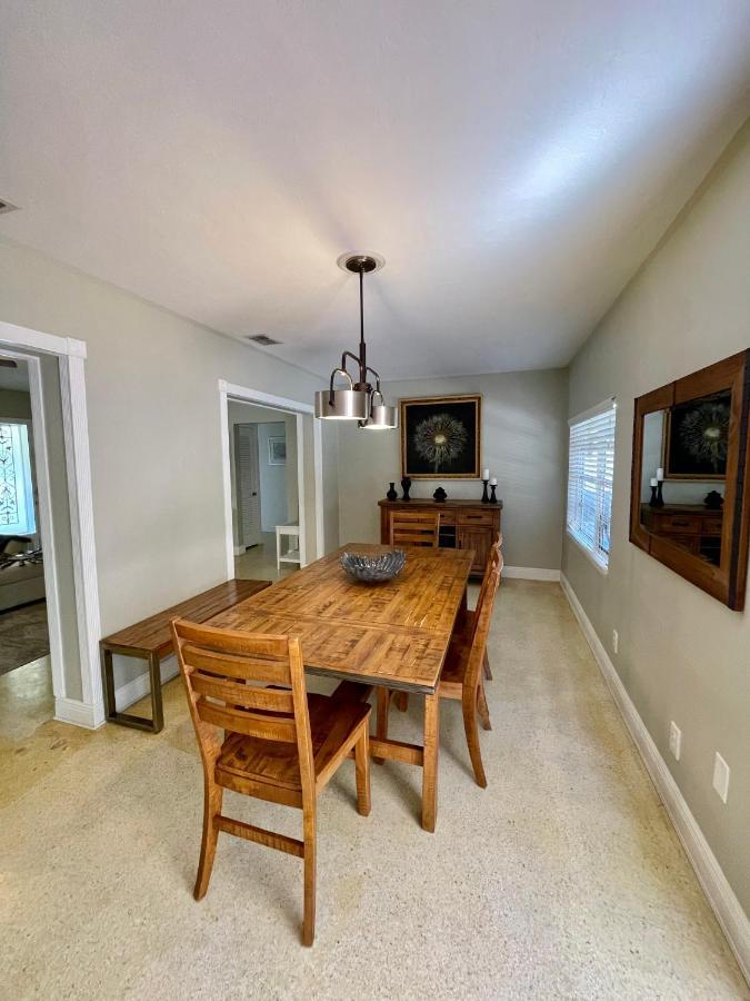 サラソータ Rowena House 2Bd Den 2Bth Heated Pool Near Siesta Keyヴィラ エクステリア 写真